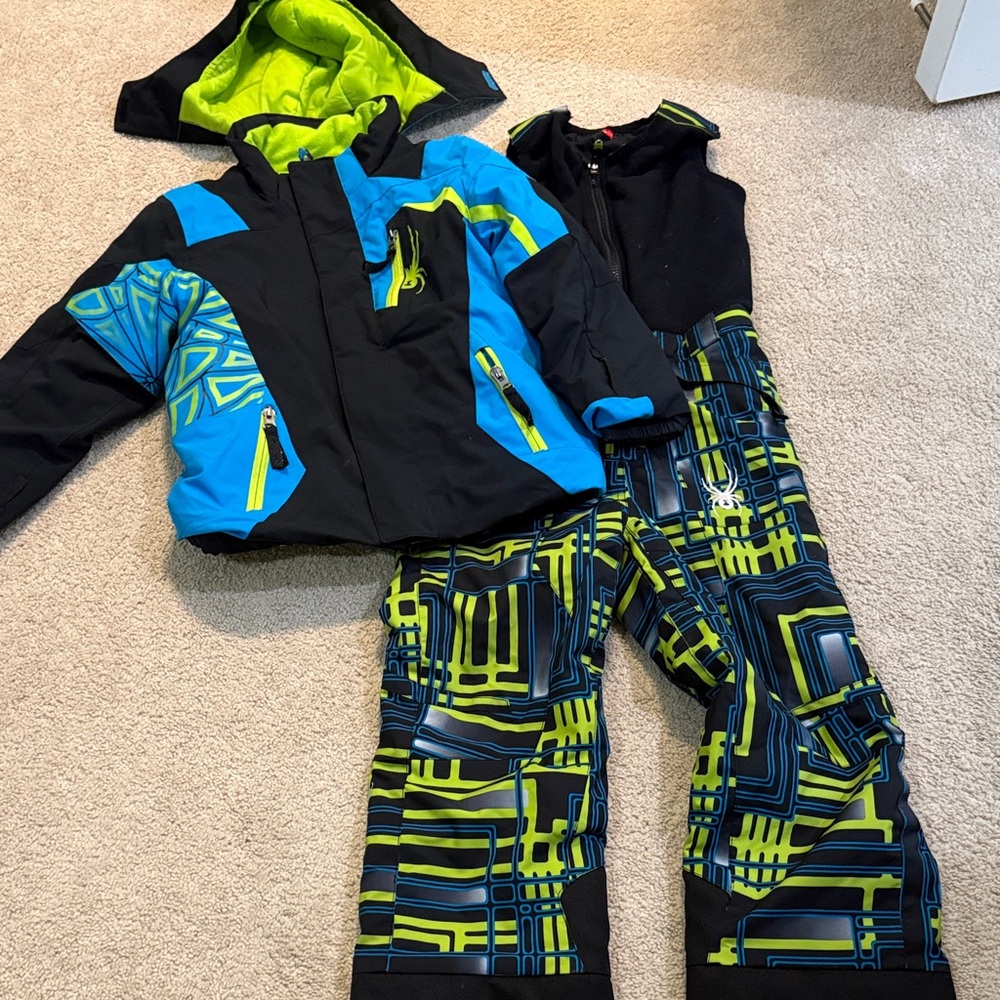 Spyder Black  Ski Jacket with matching Bib in Blue and Neon Green size 6
